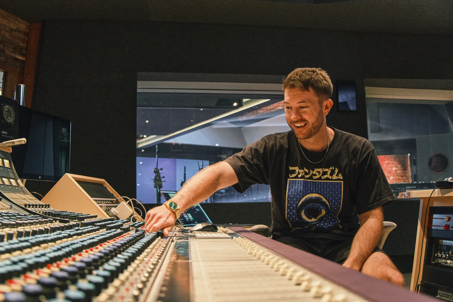 Lewis Thompson in the studio 2024